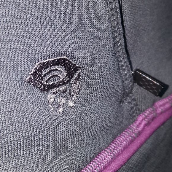 Womans mountain hardwear full zip hooded sweatshir - Picture 6 of 6